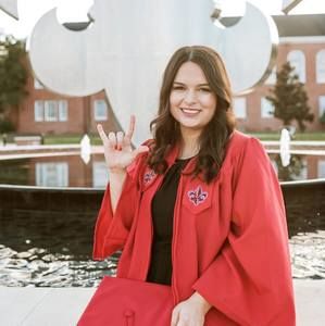 Meet your Posher, Hannah